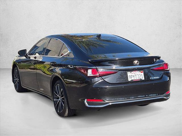 Used 2025 Lexus ES 300h w/ Premium Package FWD image 8