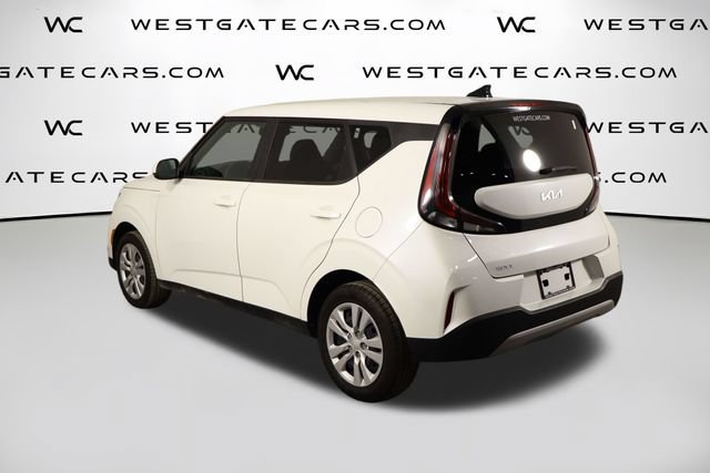 Used 2023 Kia Soul LX FWD image 41