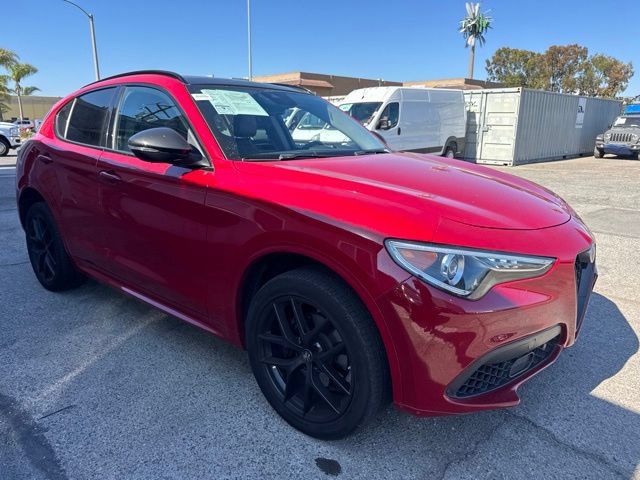 Used 2020 Alfa Romeo Stelvio Sport w/ Quick Order Package 22K Sport RWD image 3