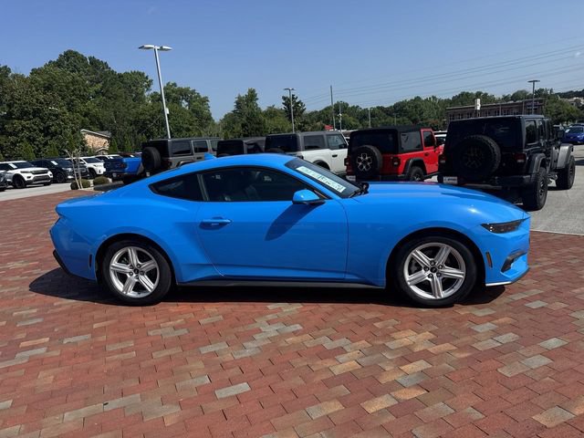 Used 2026 Ford Mustang Premium RWD image 37