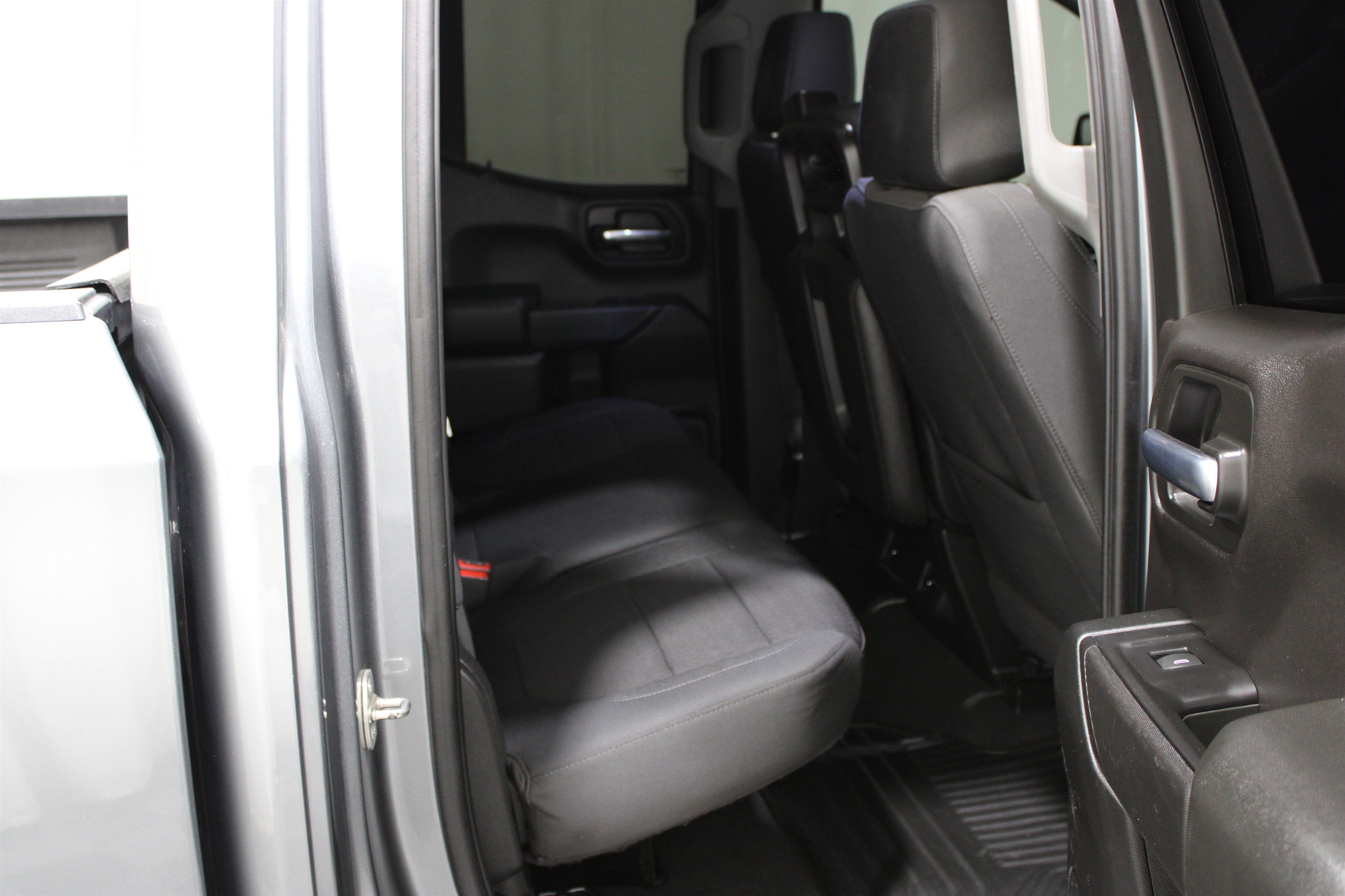 Used 2020 Chevrolet Silverado 1500 LT RWD image 20