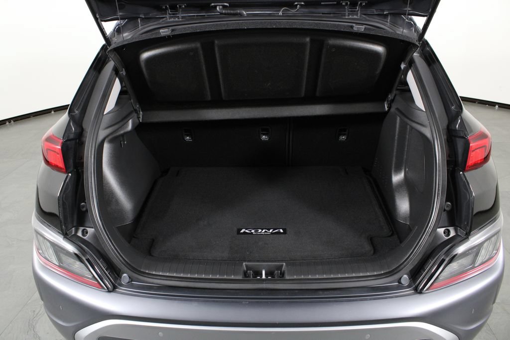Certified 2022 Hyundai Kona Limited FWD image 18