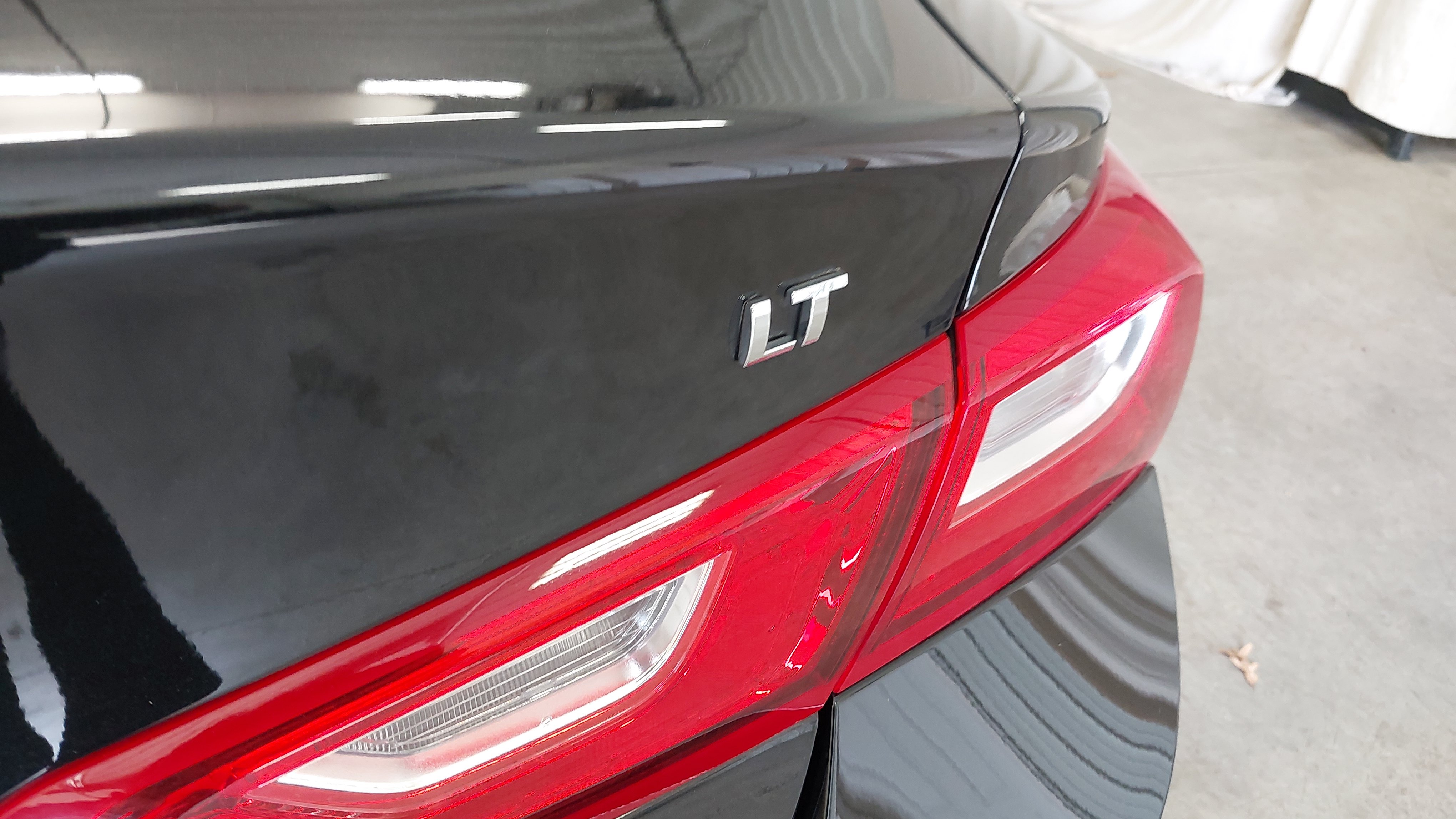 Used 2024 Chevrolet Malibu LT FWD image 33