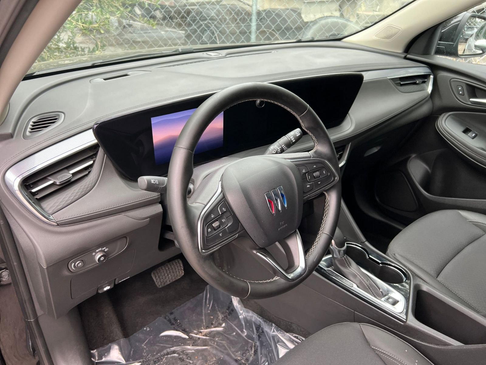 Used 2025 Buick Encore GX Preferred image 28