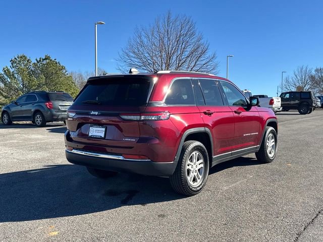 Used 2024 Jeep Grand Cherokee Laredo w/ Trailer Tow Package image 4