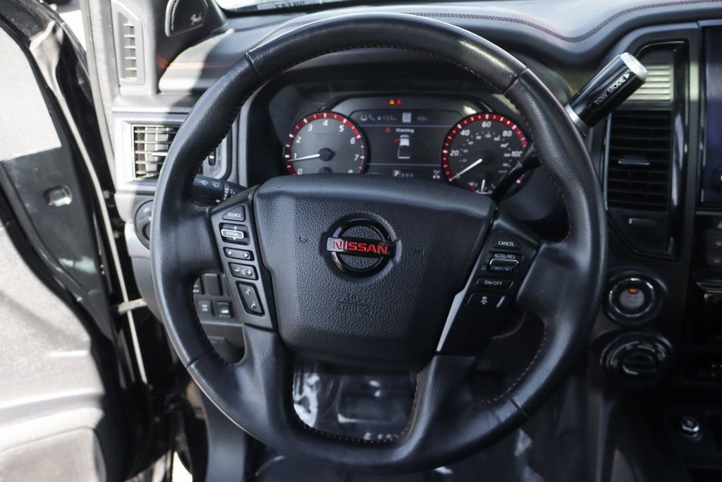 Used 2021 Nissan Titan PRO-4X w/ Pro-4x Convenience Package AWD/4WD image 25