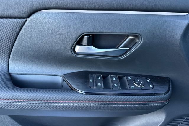 New 2026 Nissan Kicks SR image 11