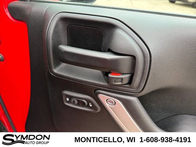 Used 2017 Jeep Wrangler Unlimited Sahara w/ Dual Top Group image 23