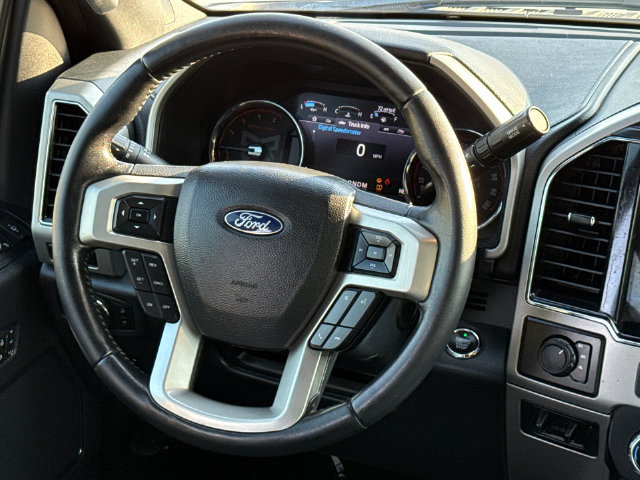 Used 2022 Ford F350 Lariat w/ Lariat Ultimate Package AWD/4WD image 11
