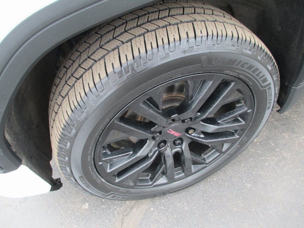 Used 2021 GMC Sierra 1500 Denali w/ Denali Ultimate Package AWD/4WD image 12