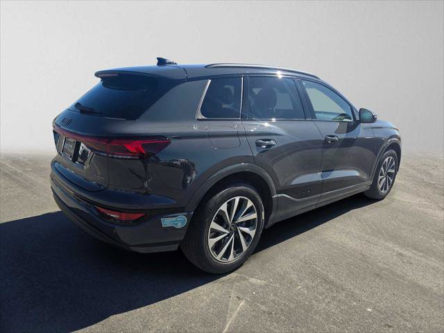 Used 2025 Audi Q6 e-tron Prestige AWD/4WD image 3