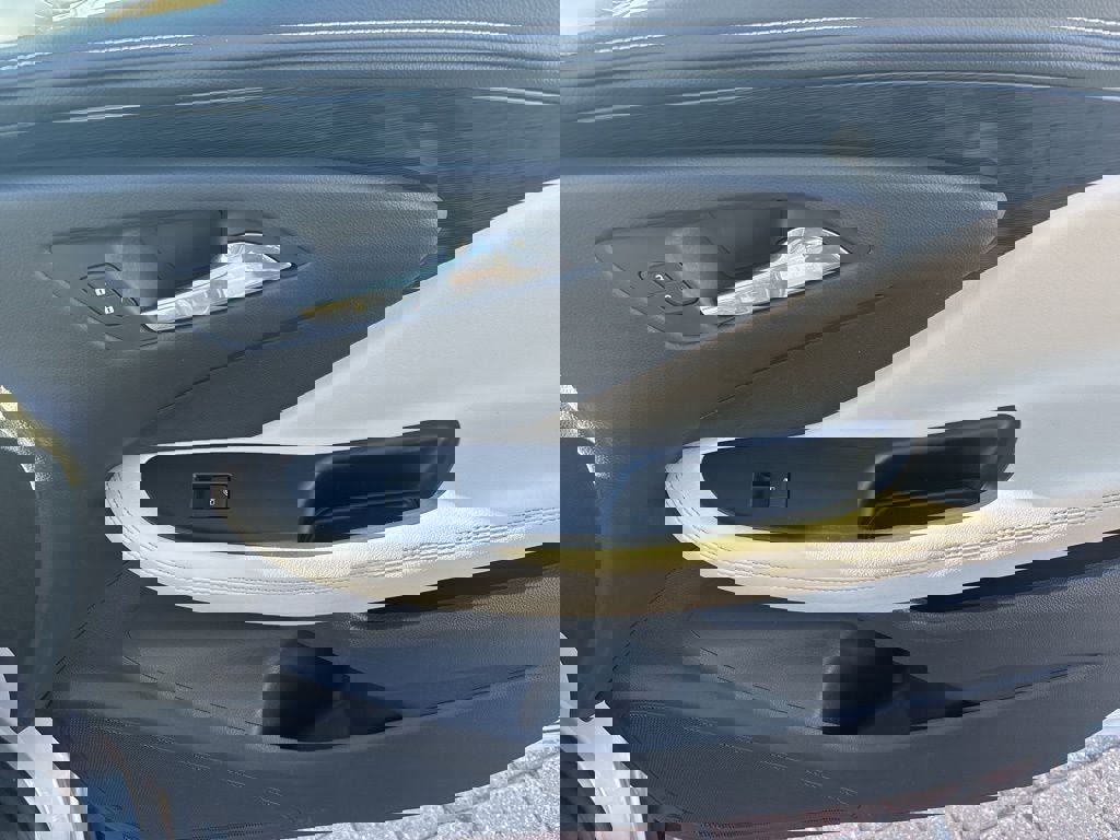 Used 2017 Buick Envision Preferred image 36