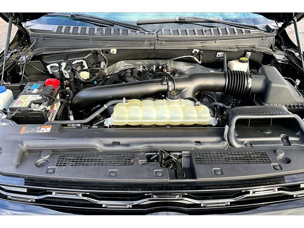 Used 2022 Ford Expedition Limited AWD/4WD image 12