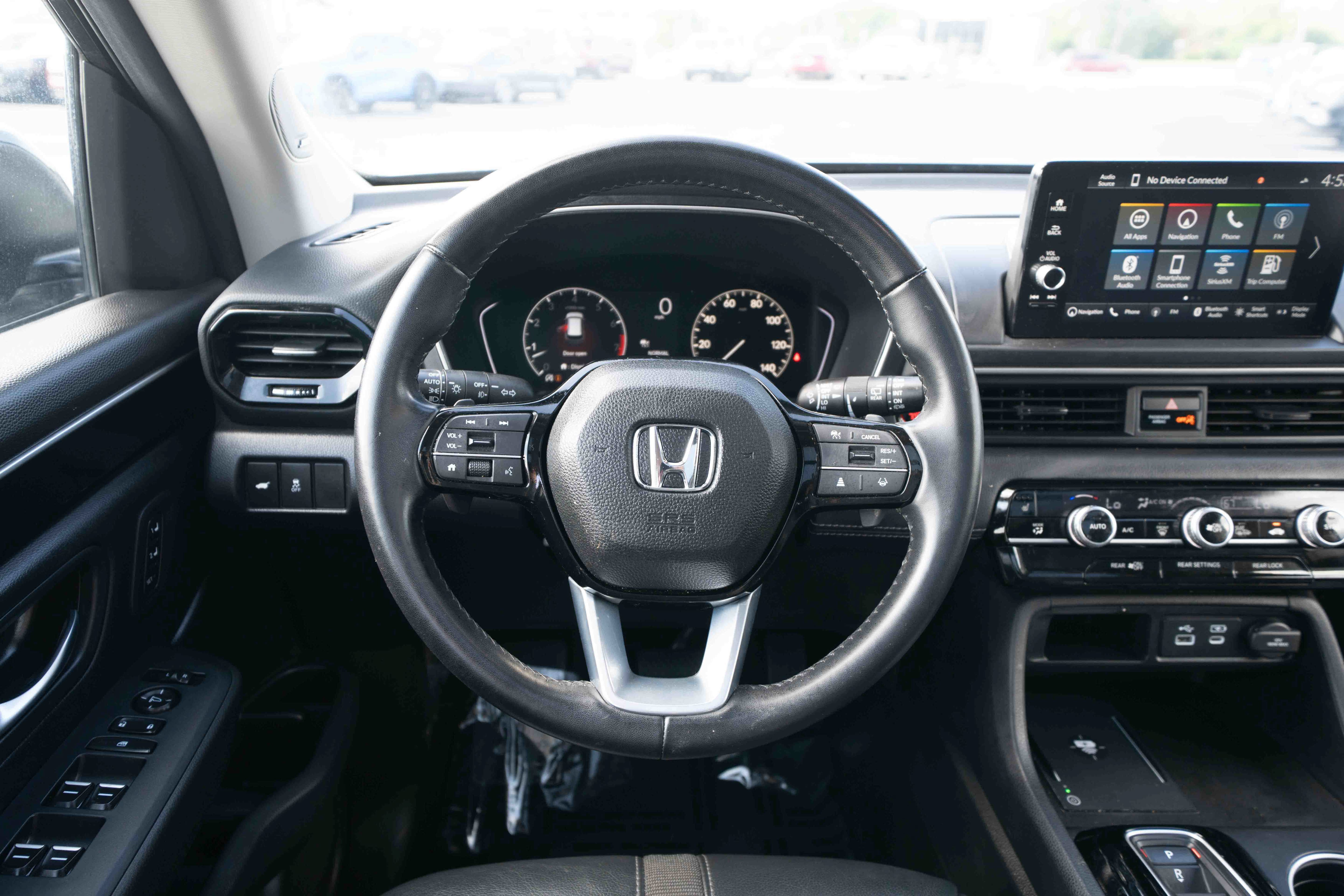 Used 2025 Honda Pilot Touring image 21