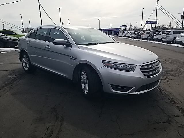 Used 2018 Ford Taurus SEL FWD image 8