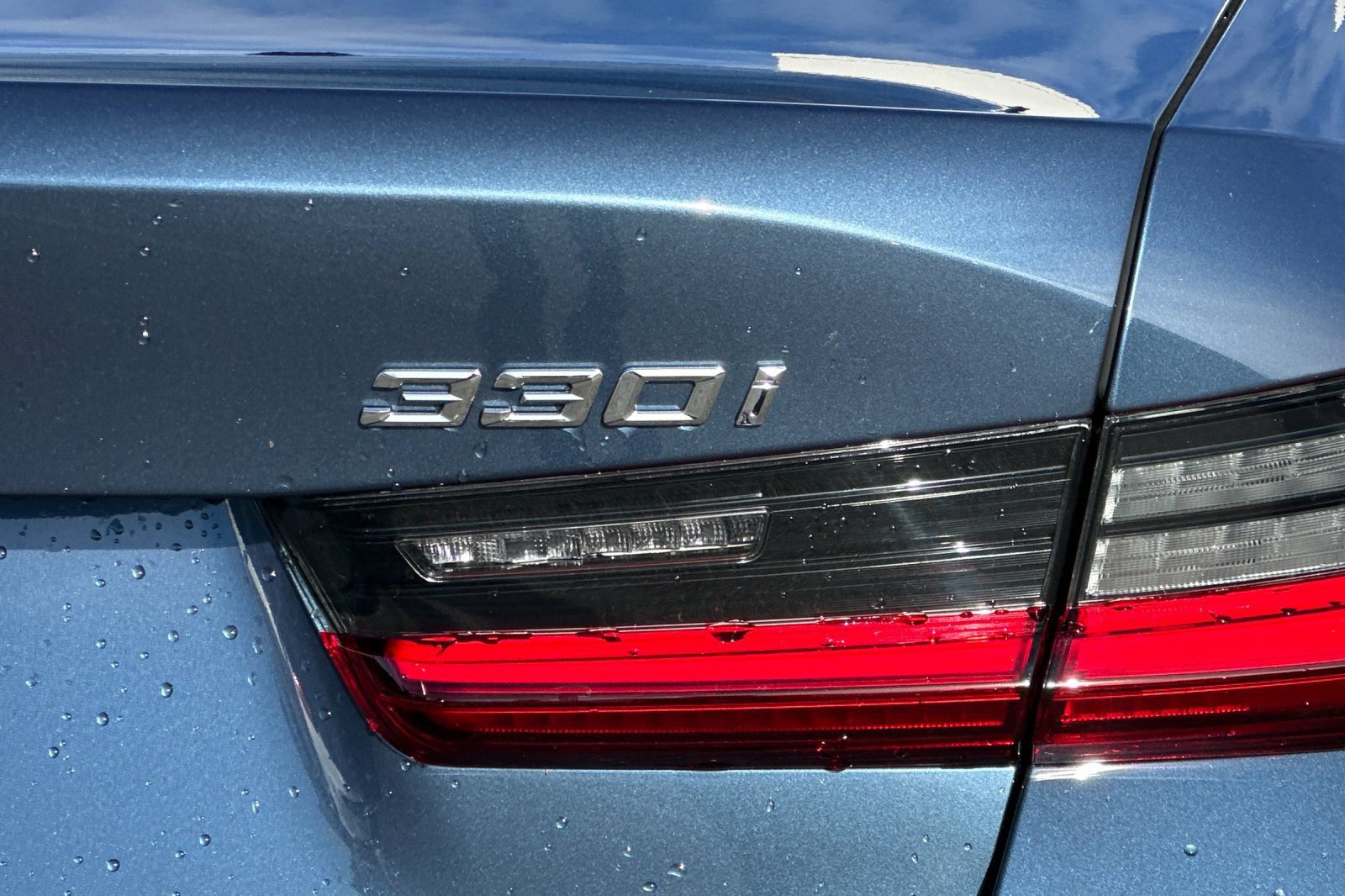 Used 2026 BMW 330i Sedan w/ Premium Package RWD image 24