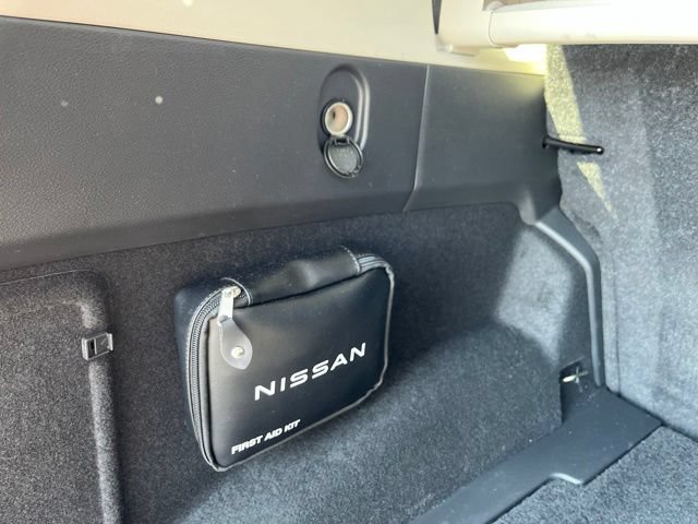 Used 2022 Nissan Rogue SV AWD/4WD image 11