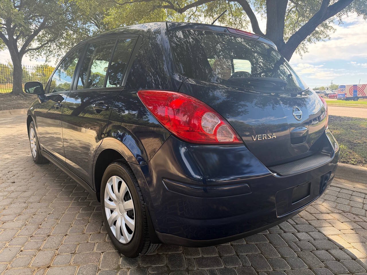 Used 2009 Nissan Versa 1.8 S w/ PWR Pkg FWD image 7