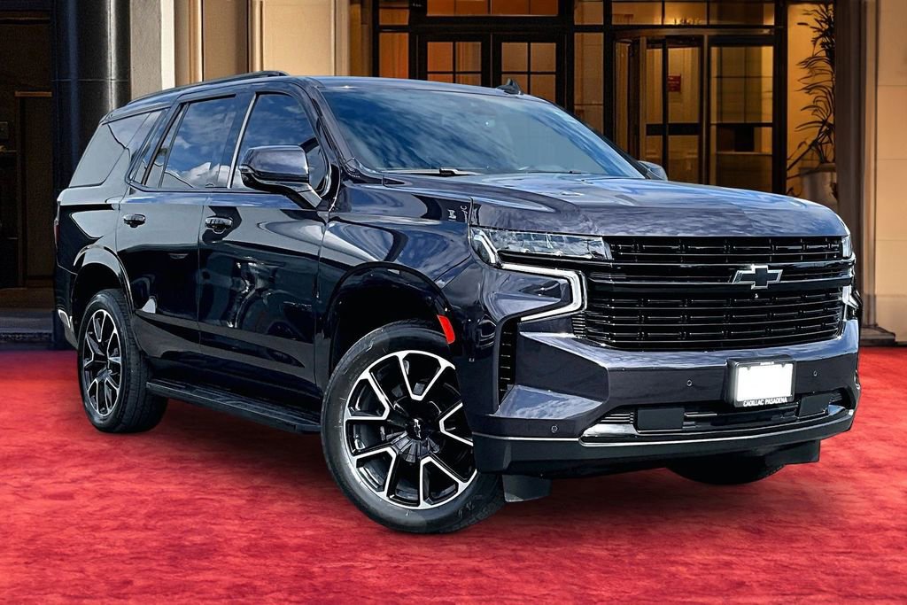 Used 2024 Chevrolet Tahoe RST w/ Luxury Package image 2
