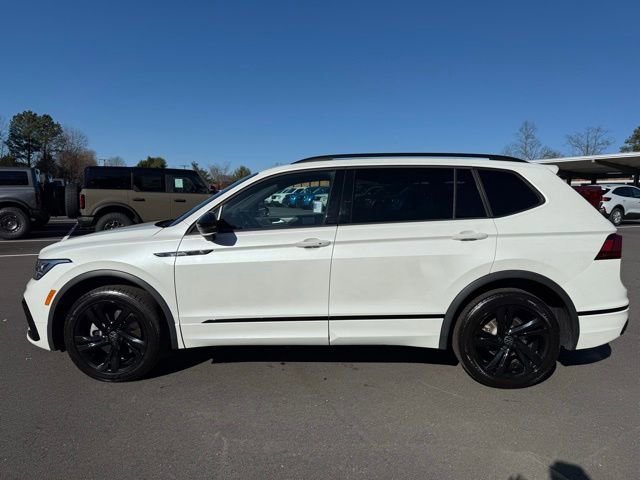 Used 2024 Volkswagen Tiguan SE R-Line image 2