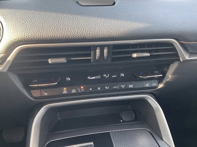 Used 2024 MAZDA CX-90 Plug-In Hybrid w/ Premium Pkg image 23