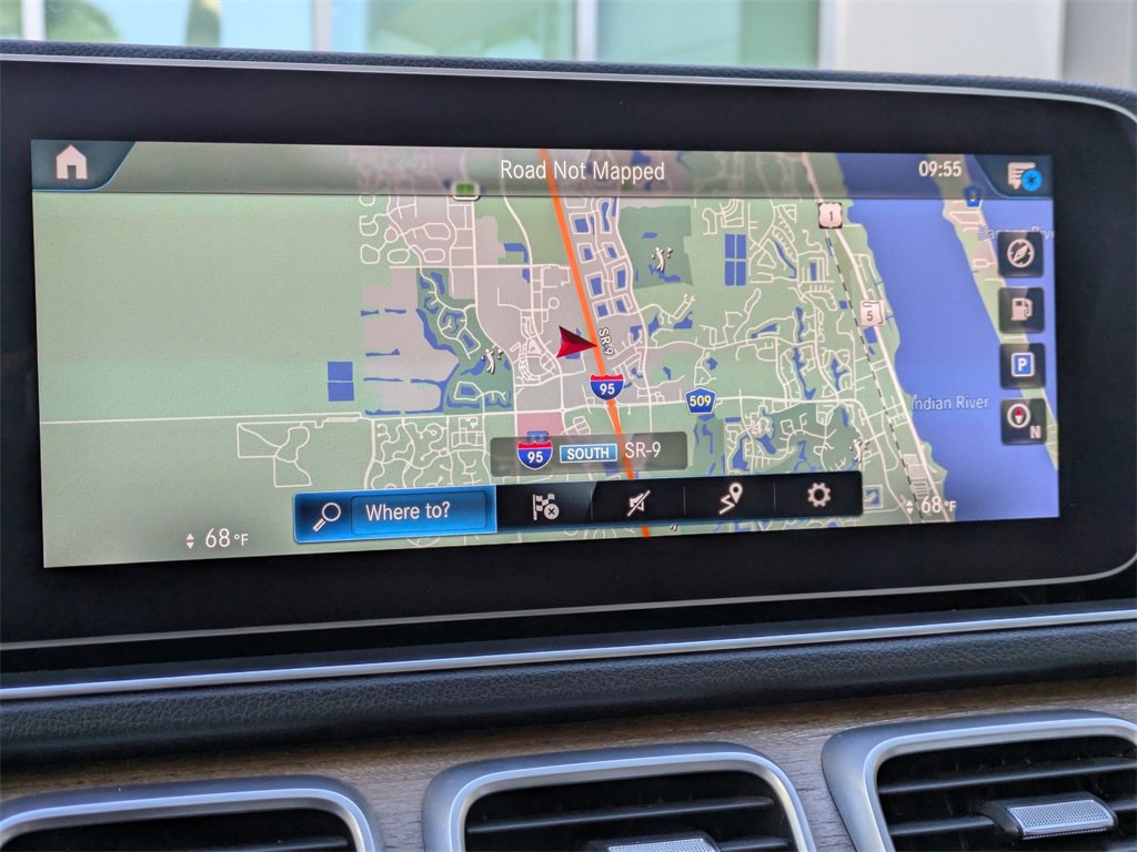 Used 2023 Mercedes-Benz GLS 450 4MATIC image 25