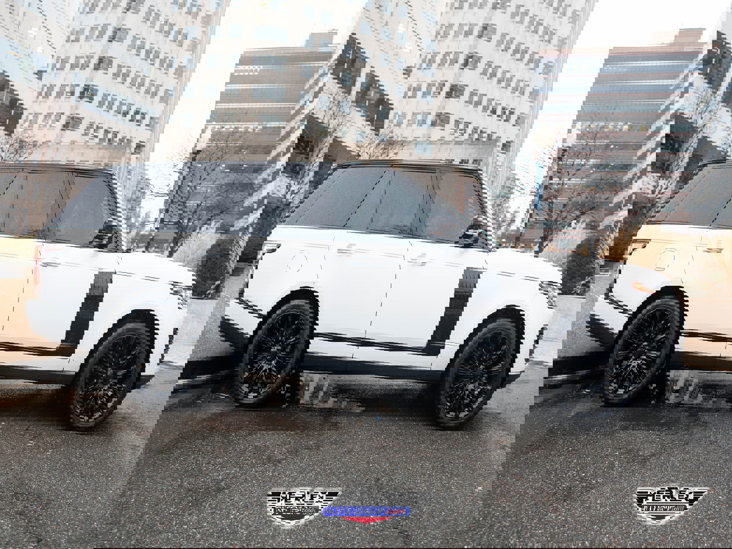 Used 2021 Land Rover Range Rover Autobiography image 8