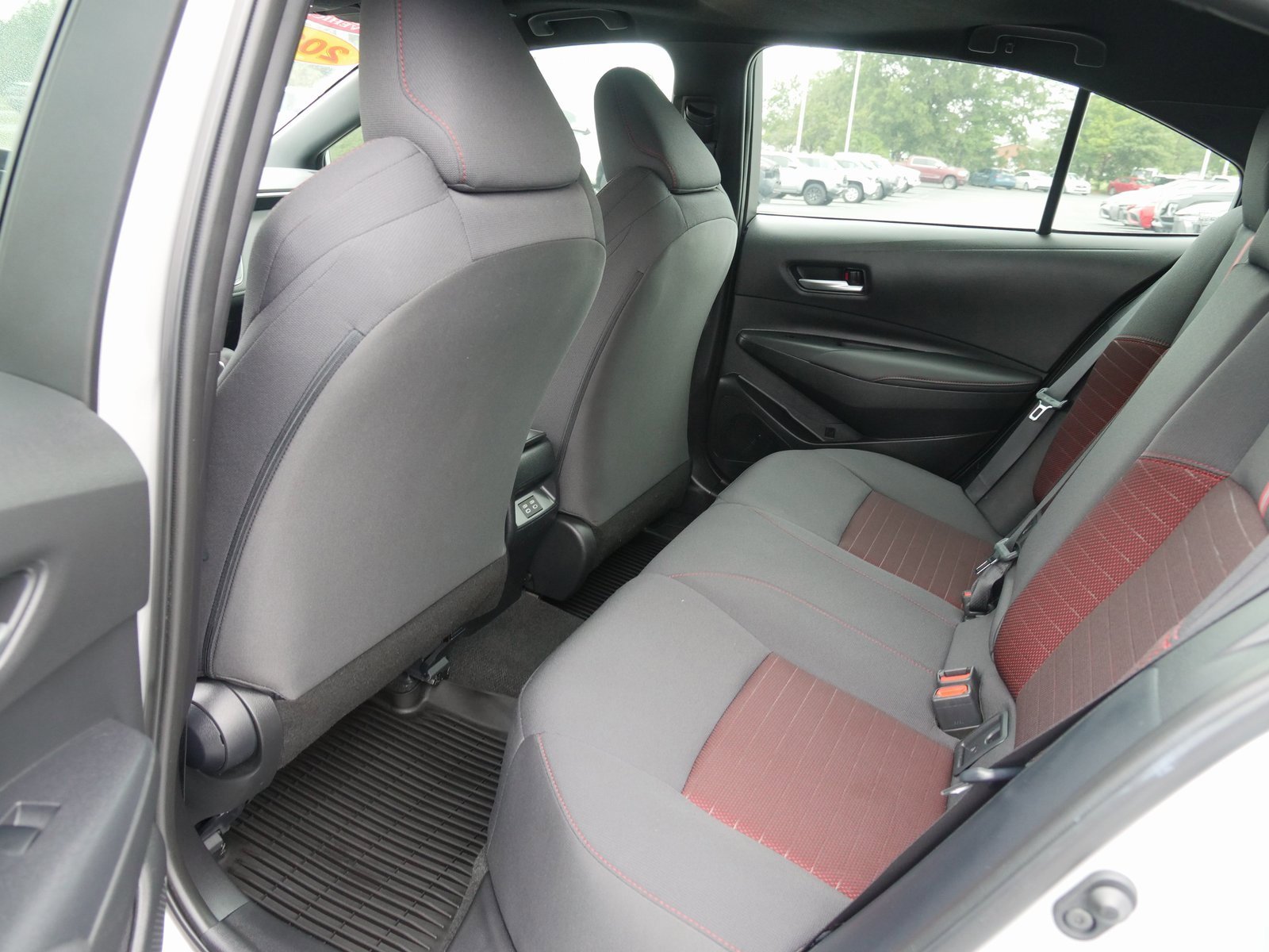 Used 2023 Toyota Corolla SE image 14