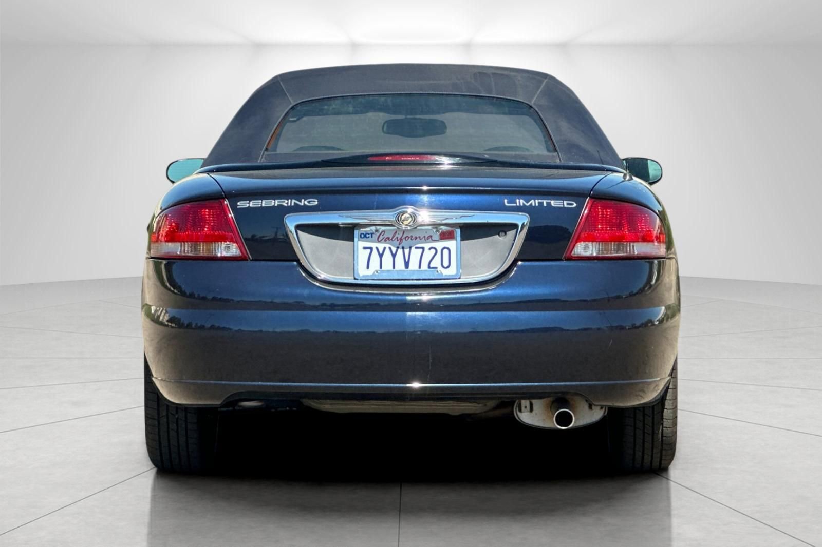Used 2002 Chrysler Sebring Limited image 4