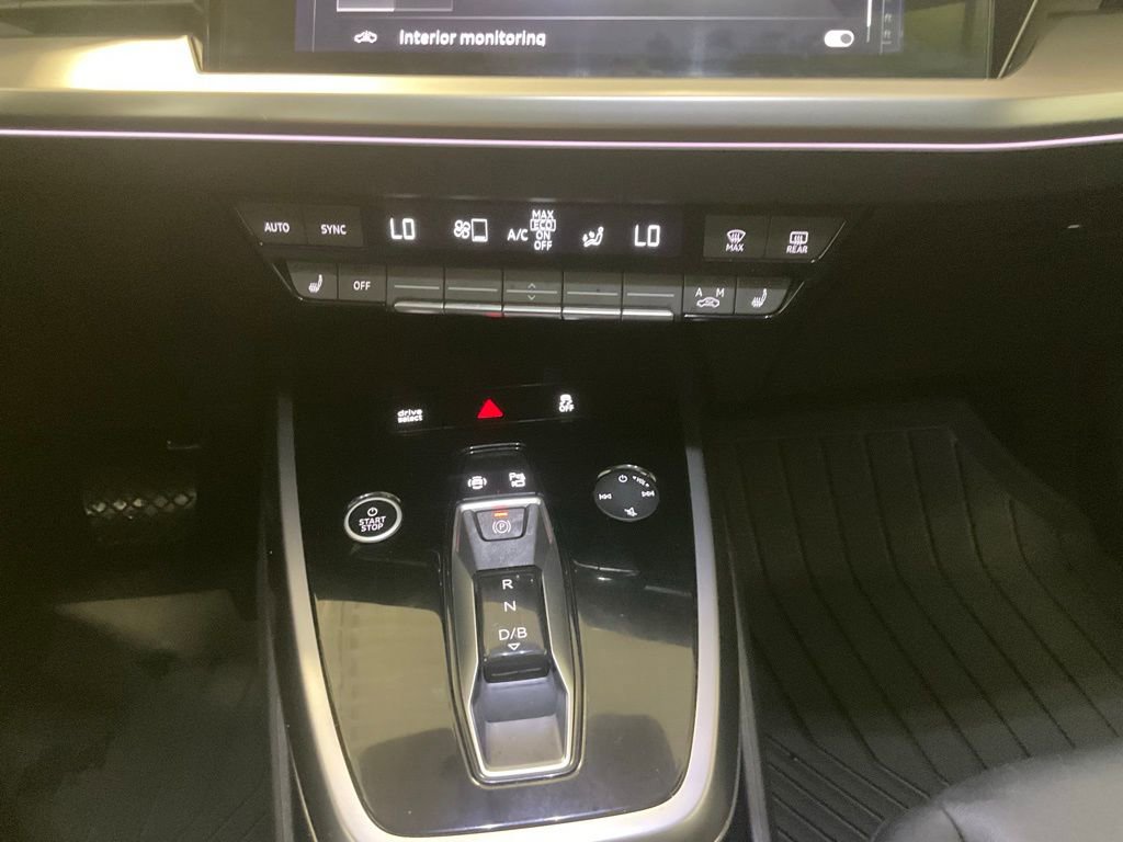 Used 2022 Audi Q4 e-tron Prestige AWD/4WD image 24