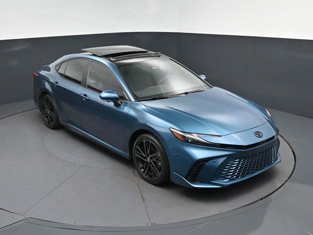 Used 2025 Toyota Camry XSE w/ Premium Plus Package image 1