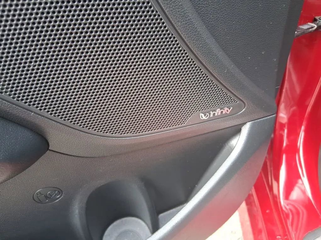 Used 2018 Hyundai Elantra Sport w/ Sport Premium Package 03 image 10