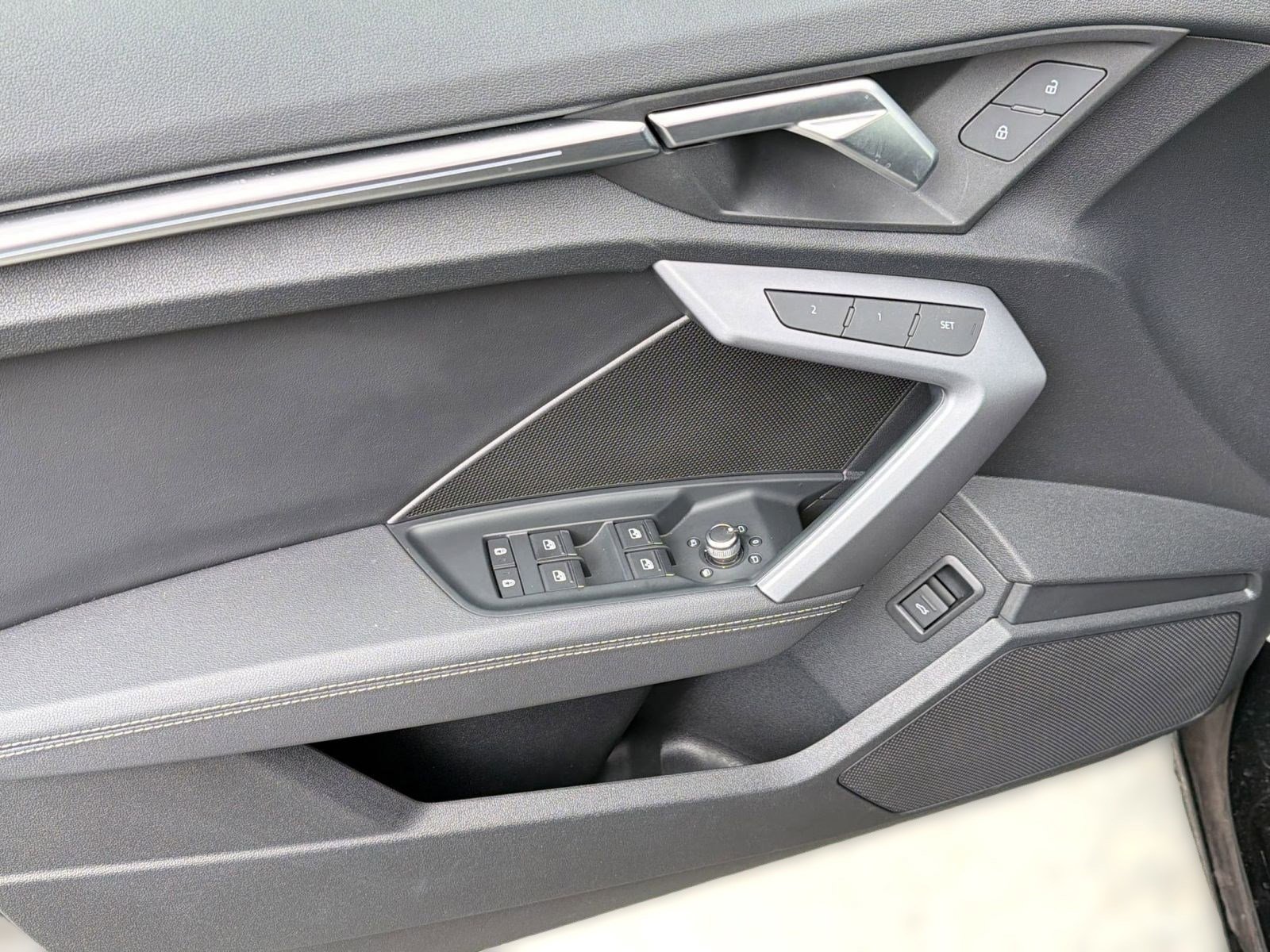 Used 2025 Audi A3 2.0T Premium w/ Convenience Package image 13