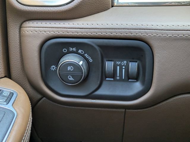 Used 2023 RAM 3500 Limited image 33