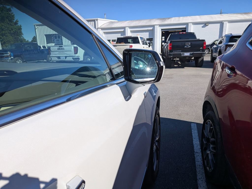 Certified 2024 Cadillac XT5 Premium Luxury w/ Technology Package FWD image 11