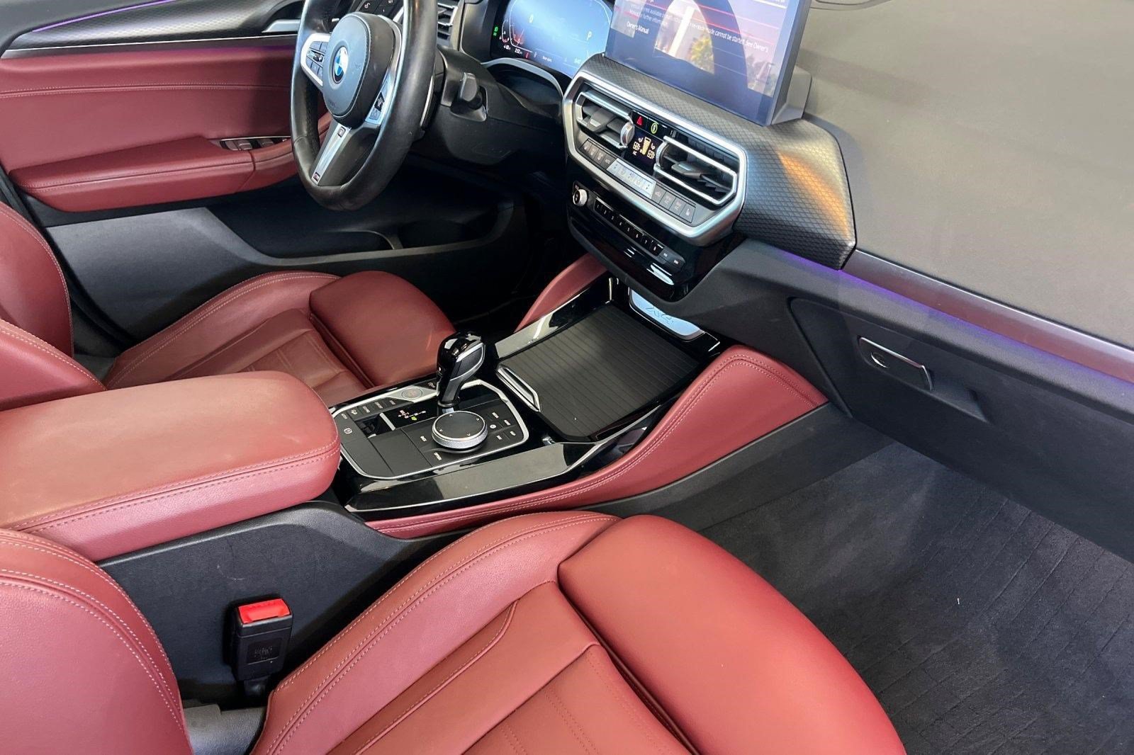 Used 2023 BMW X4 xDrive30i w/ M Sport Package AWD/4WD image 34