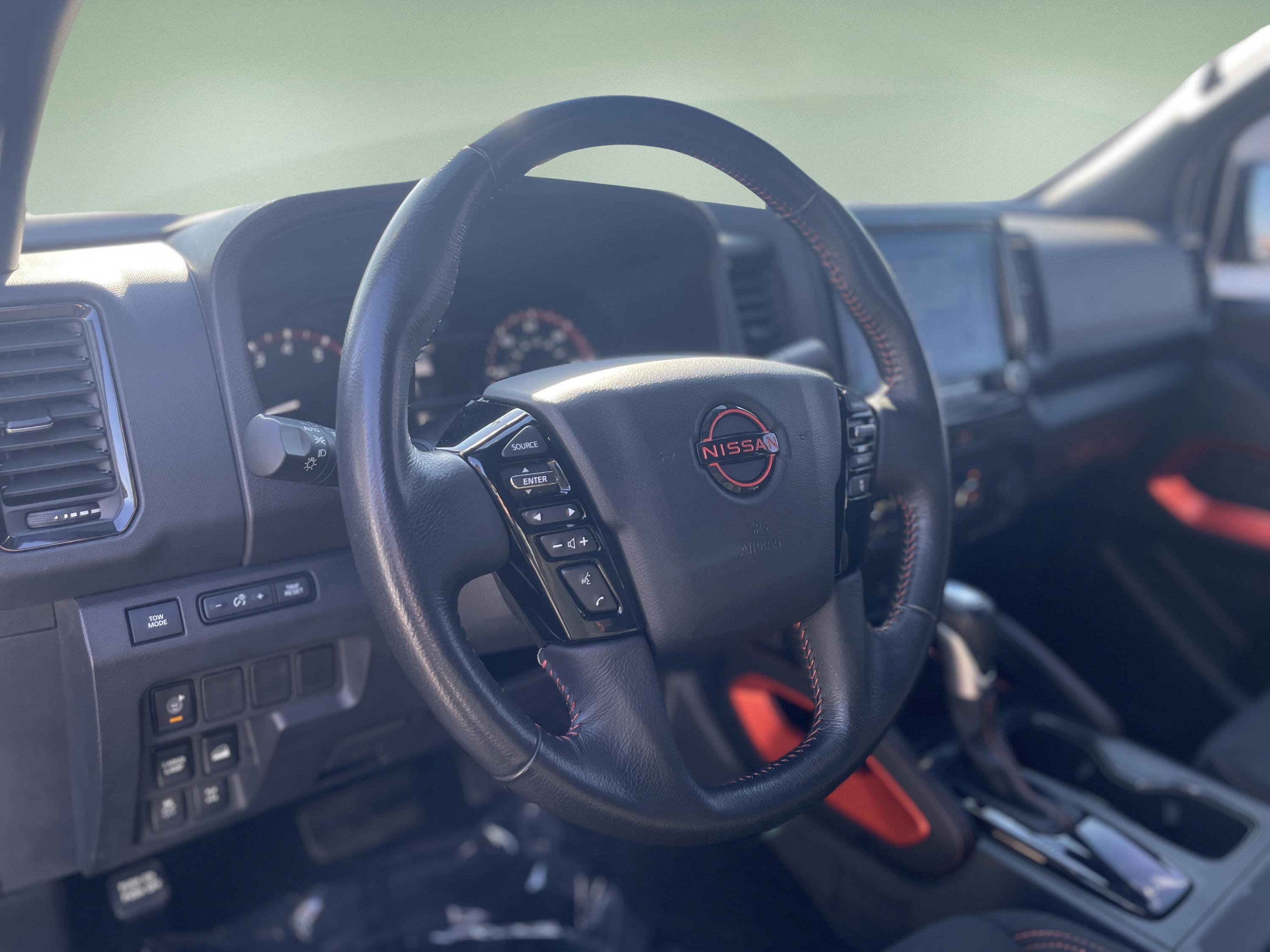 Used 2023 Nissan Frontier PRO-4X w/ Technology Package image 13