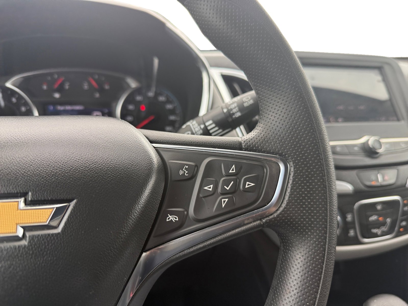 Used 2024 Chevrolet Equinox LS w/ LS Convenience Package FWD image 15