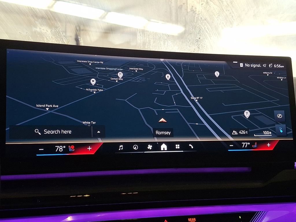 Used 2025 BMW i5 xDrive40 image 15