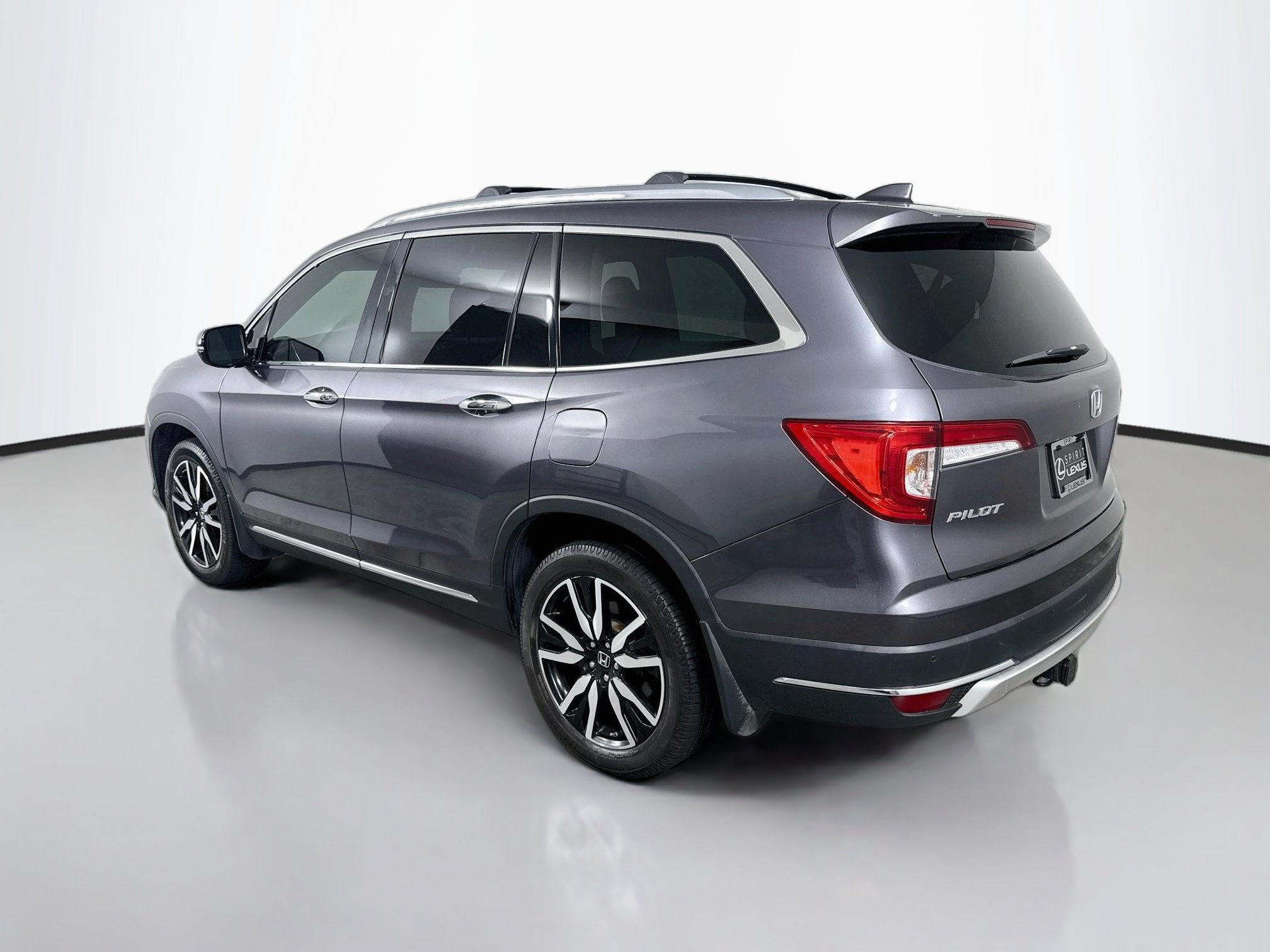 Used 2021 Honda Pilot Touring image 5