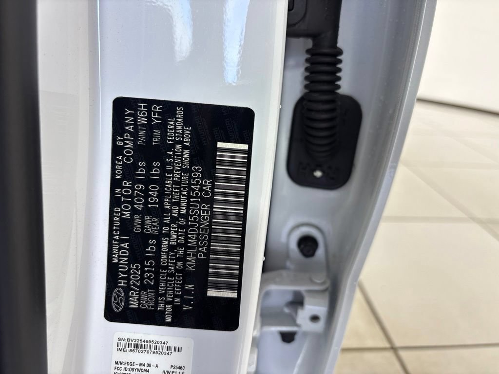 Certified 2025 Hyundai Elantra Hybrid FWD image 10