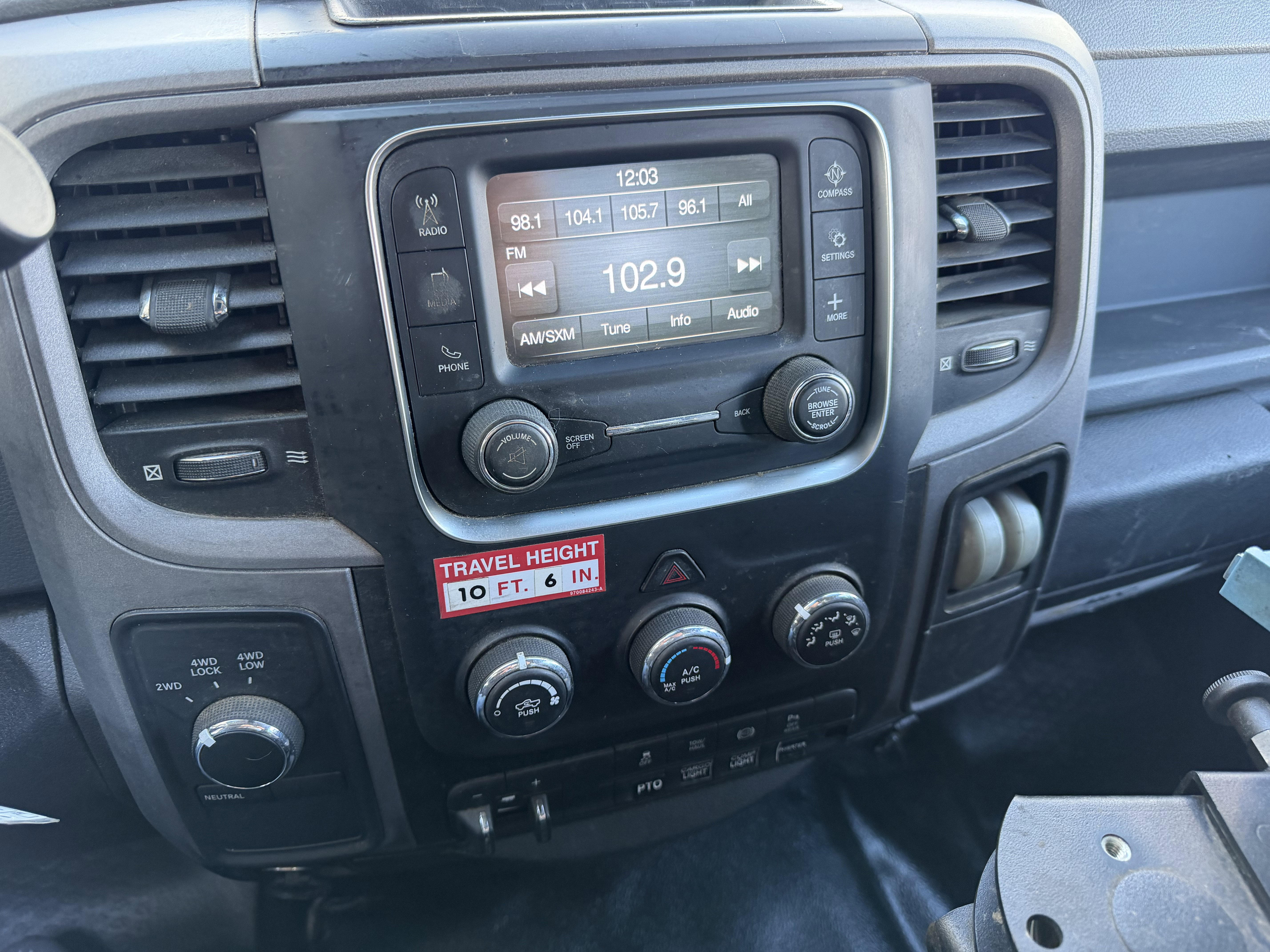 Used 2018 RAM 5500 Tradesman w/ Power & Remote Entry Group image 19