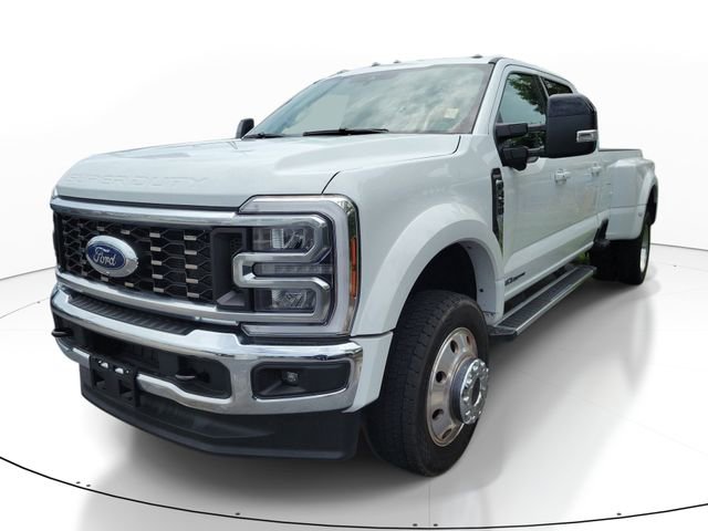 Used 2025 Ford F450 Lariat AWD/4WD image 3