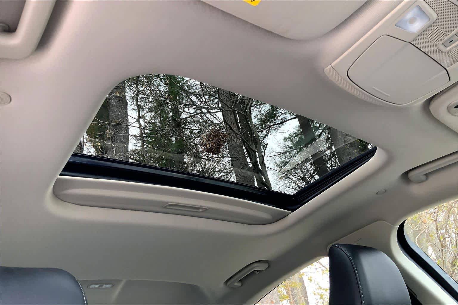Used 2020 Ford Fusion SEL FWD image 14