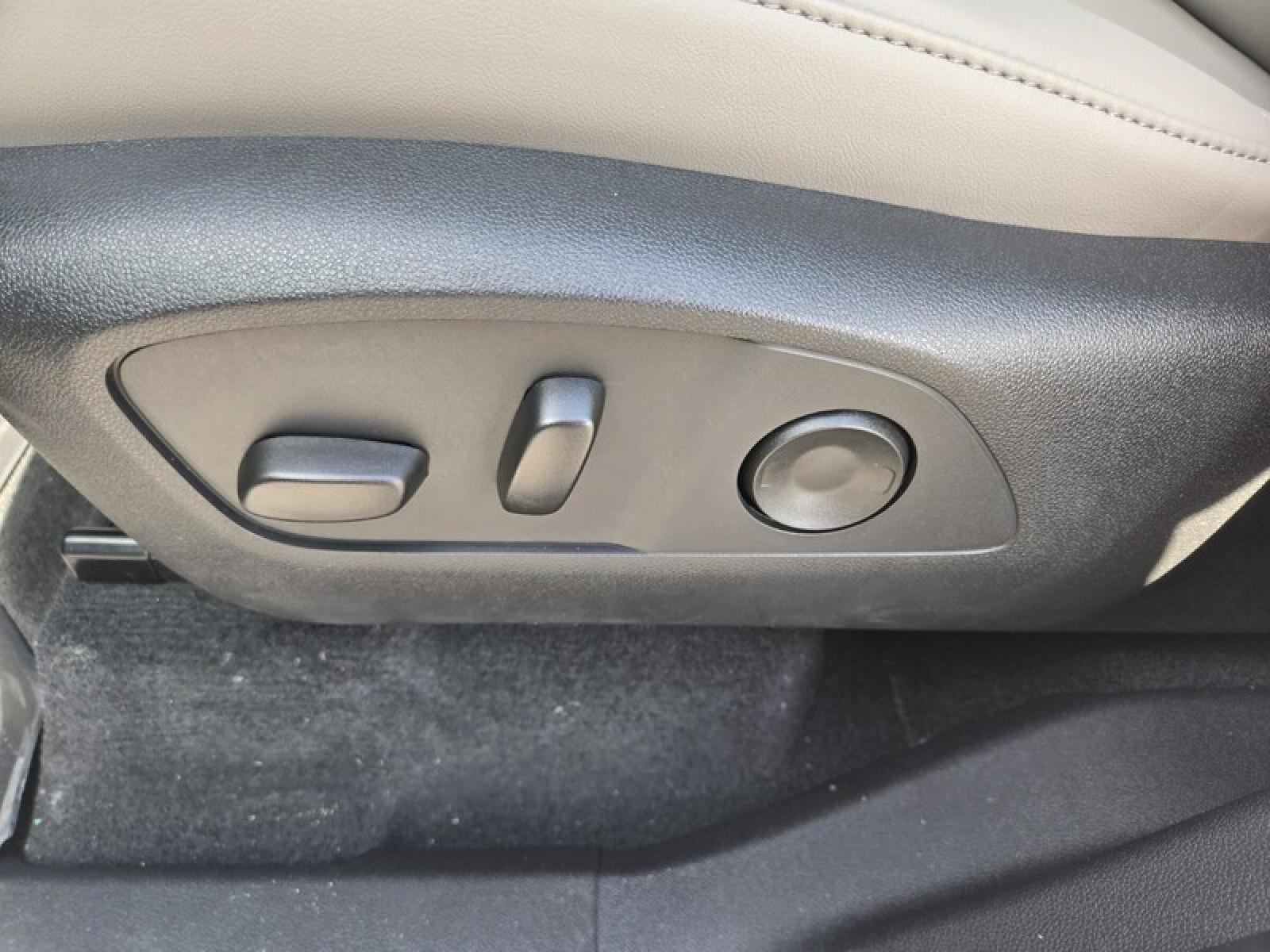 New 2026 GMC Acadia Elevation w/ Elevation Premium Package FWD image 22