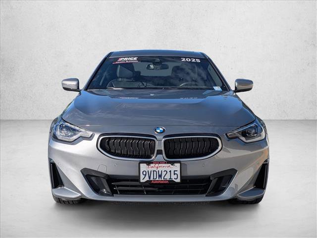 Used 2025 BMW 230i Coupe w/ Premium Package RWD image 2