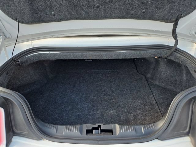 Used 2016 Ford Mustang Premium RWD image 23