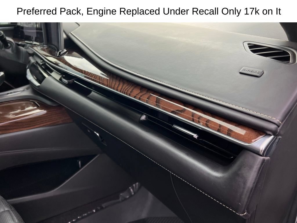 Used 2022 Cadillac Escalade ESV Sport Platinum w/ LPO, ONYX Package AWD/4WD image 42