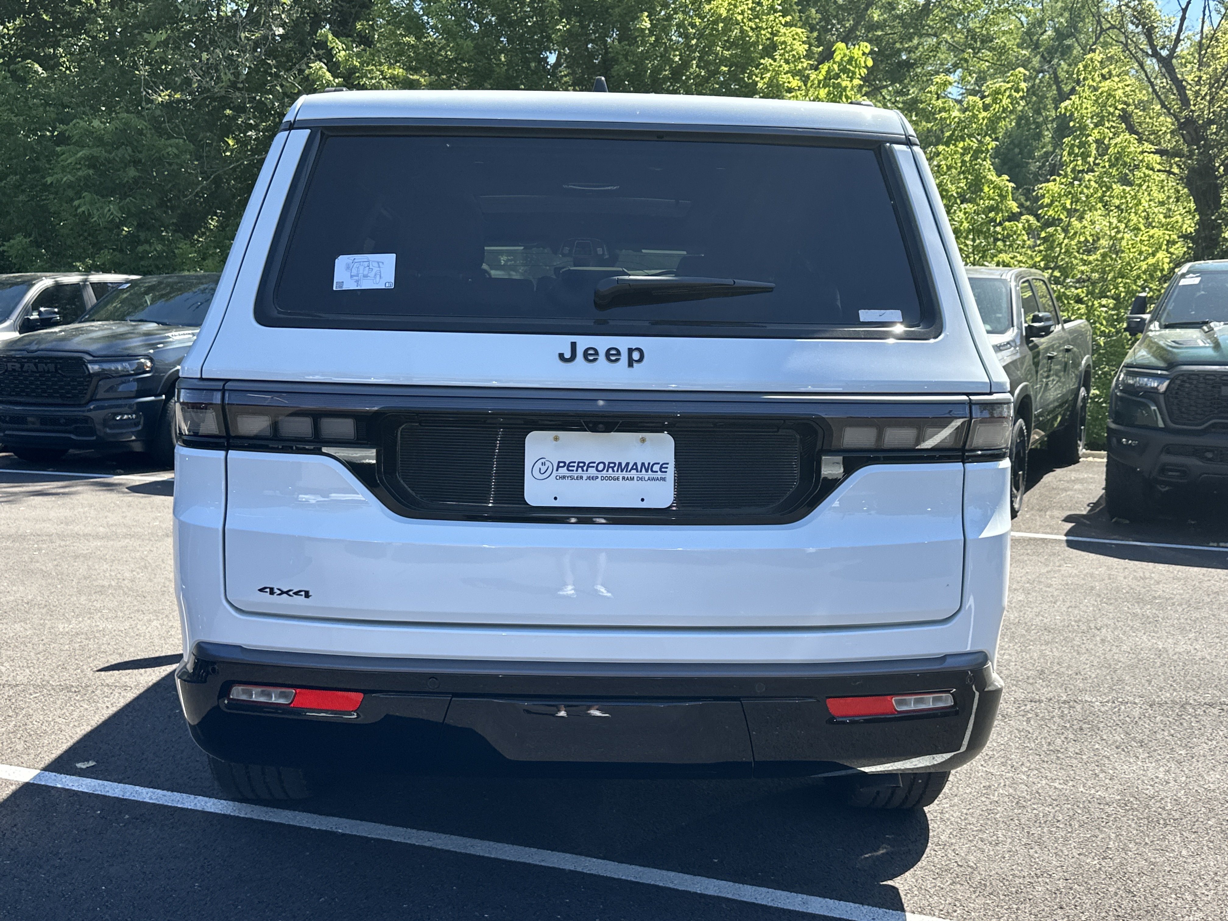 New 2026 Jeep Grand Wagoneer Limited w/ Premium Group II AWD/4WD image 17