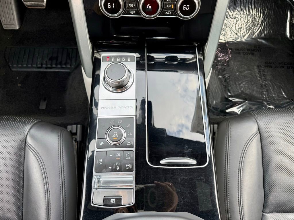 Used 2015 Land Rover Range Rover Supercharged image 19